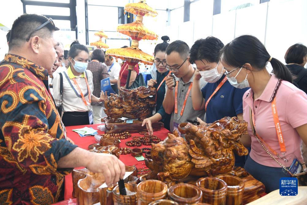 现金炸金花的图片